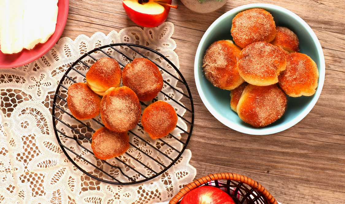 Apple Cinnamon Cream Cheese Bites