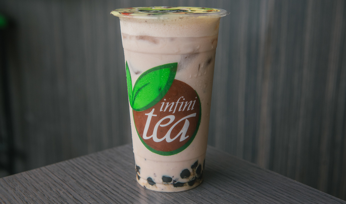 Large Blueberry Milk Tea with Pearls